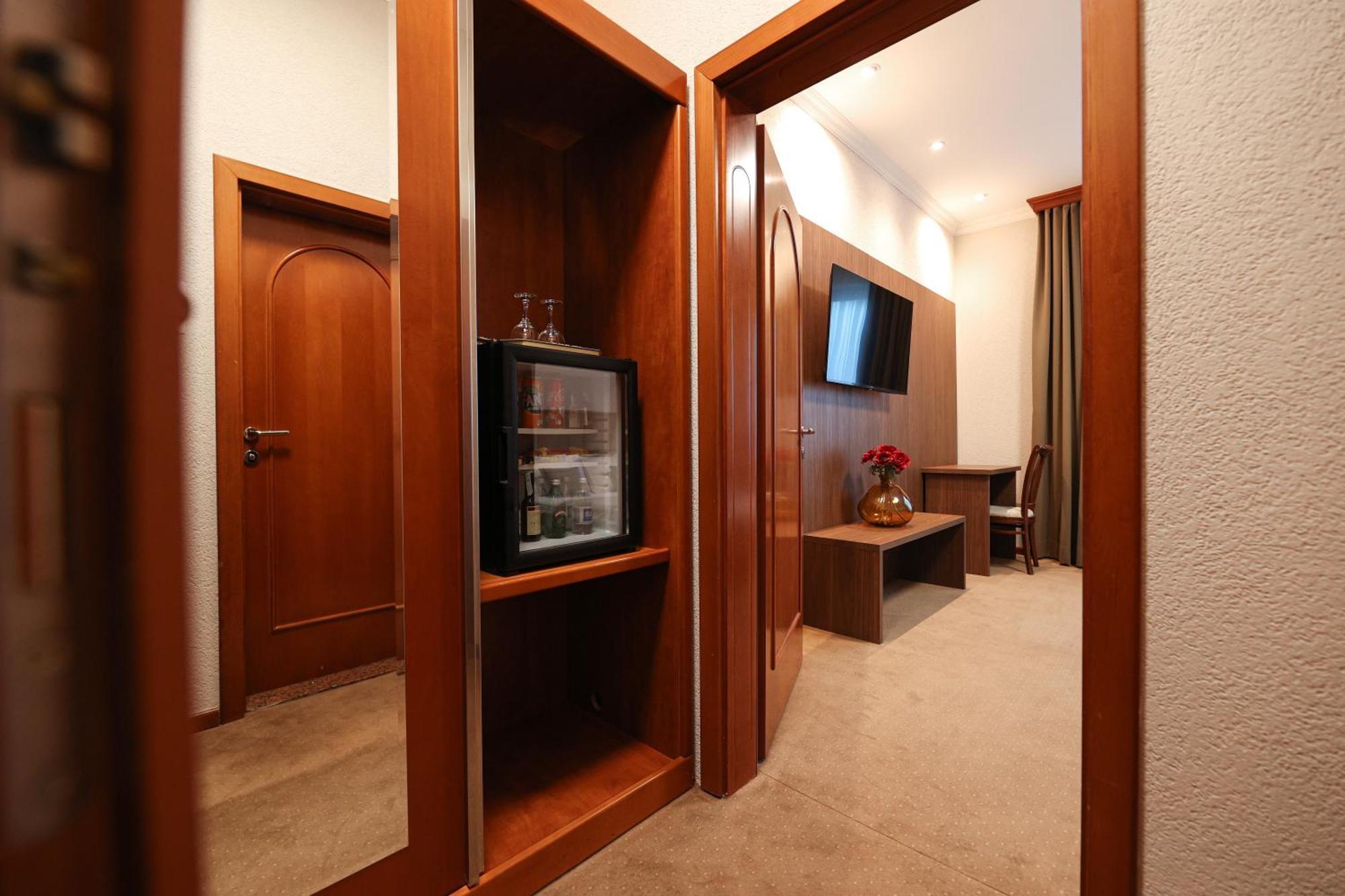 Hotel Vidović Banja Luka Buitenkant foto
