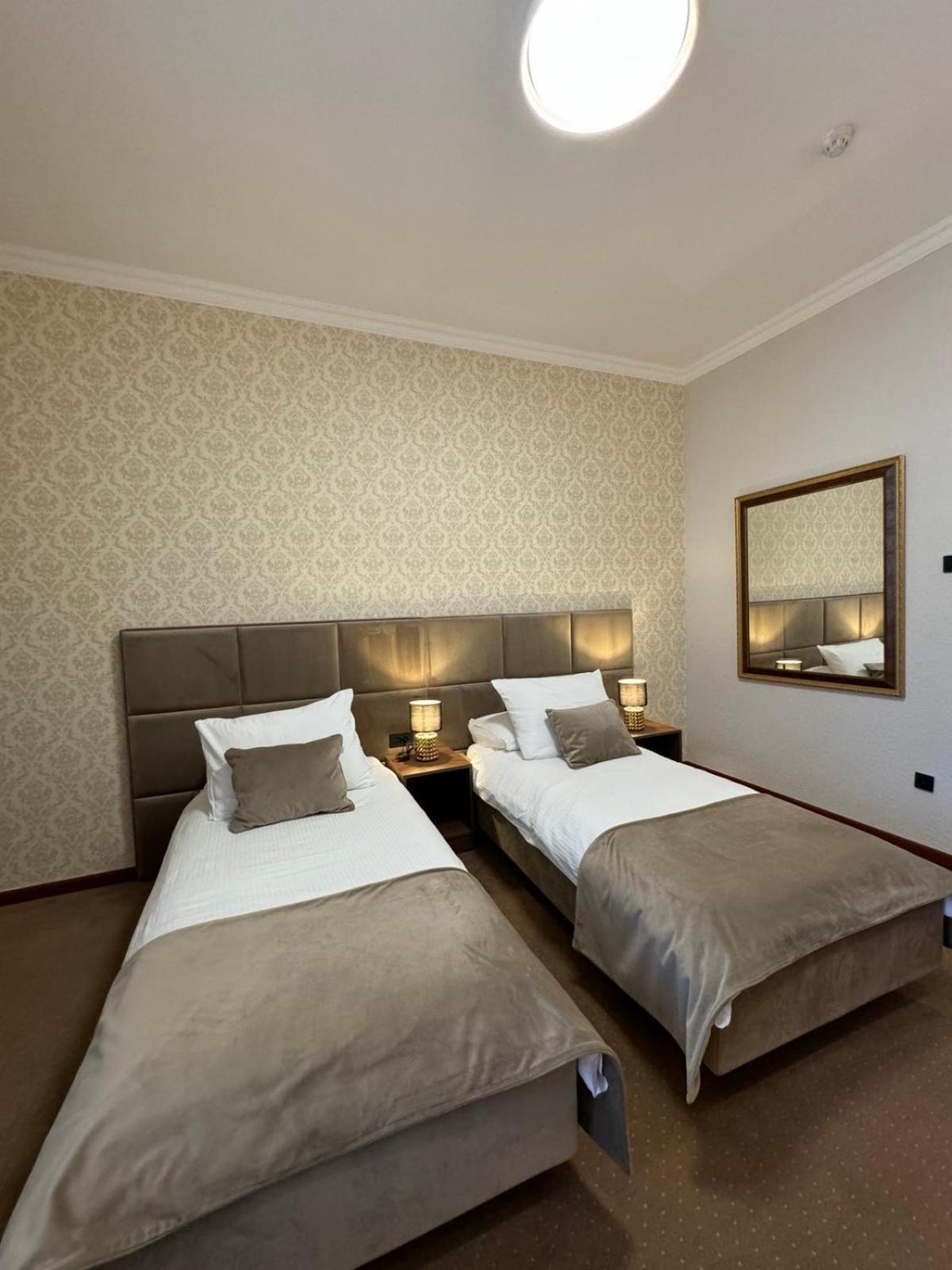 Hotel Vidović Banja Luka Buitenkant foto